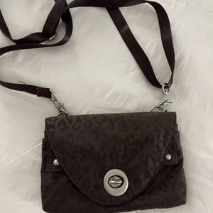 Crossbody purse
